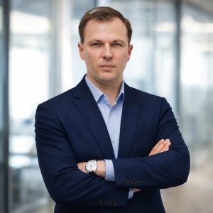 Евгений Ревякин - эксперт по запуску и развитию Digital и E-commerce проектов.